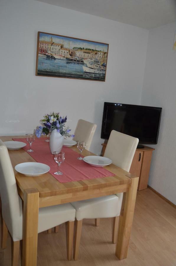 Apartment Kastilac Каштела Экстерьер фото