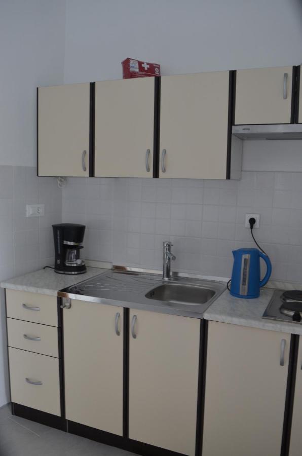 Apartment Kastilac Каштела Экстерьер фото