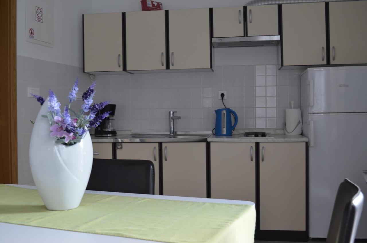 Apartment Kastilac Каштела Экстерьер фото